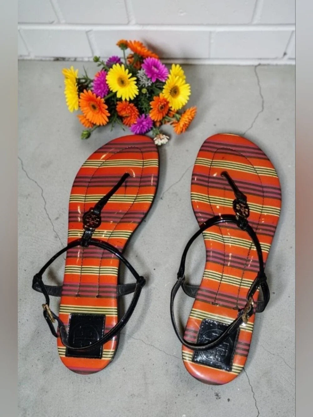 Tory Burch Emmy Striped Patent Leather Thong Sandals EUC Size 8